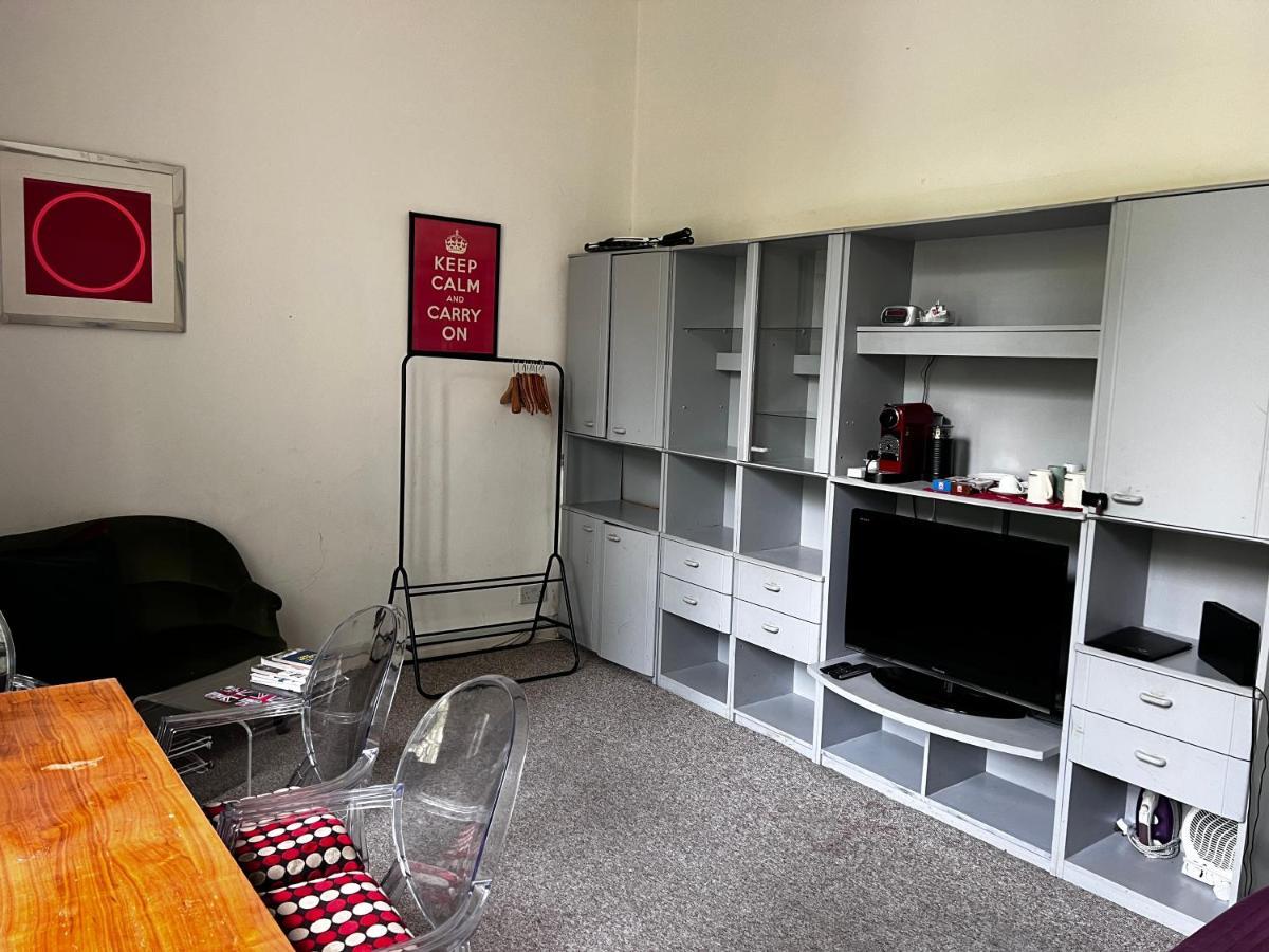 Hyde Park Studio Has Private Balcony With Tranquil Garden View Londres Exterior foto